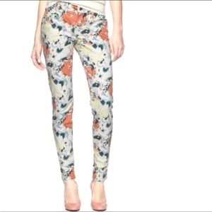 NWOT Gap Floral print 1969 jeans Size 27 Regular